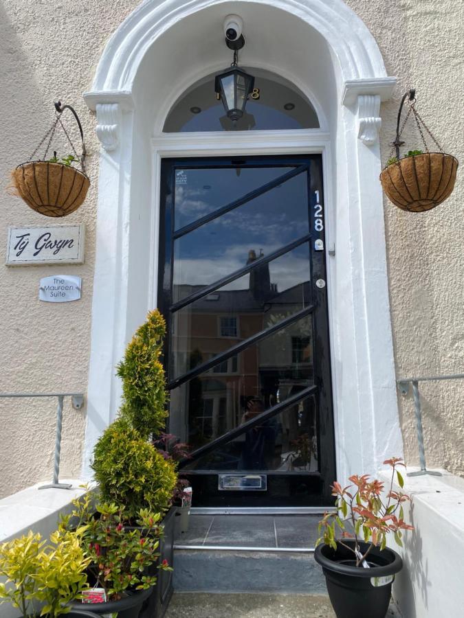 The Maureen Suite Llandudno Exterior photo